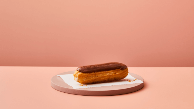 Chocolate eclair