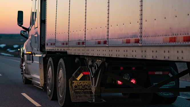 Side view of a heavy goods vehicle